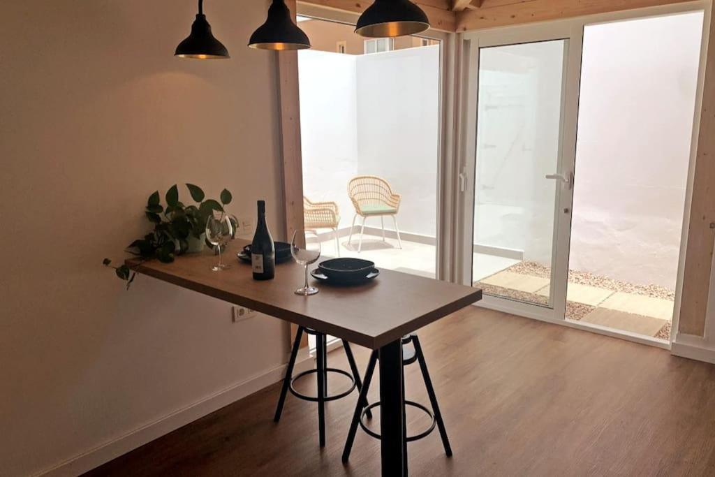 Moderna Casa De Invitados Con Terraza Y Piscina Corralejo Exterior foto